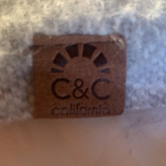 C&C California Scarf and Pom Pom Winter Hat set - Picture 5 of 8